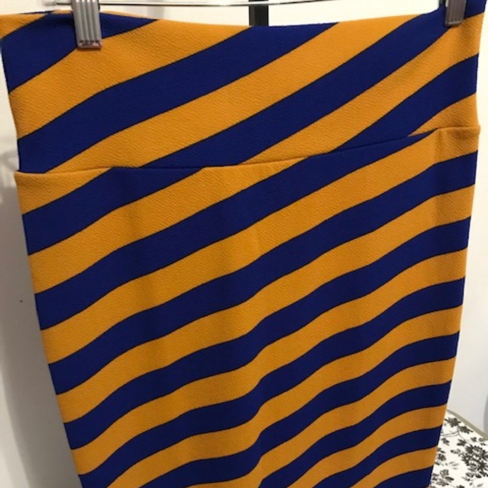 Lularoe Cassie Skirt - (NWOOT)